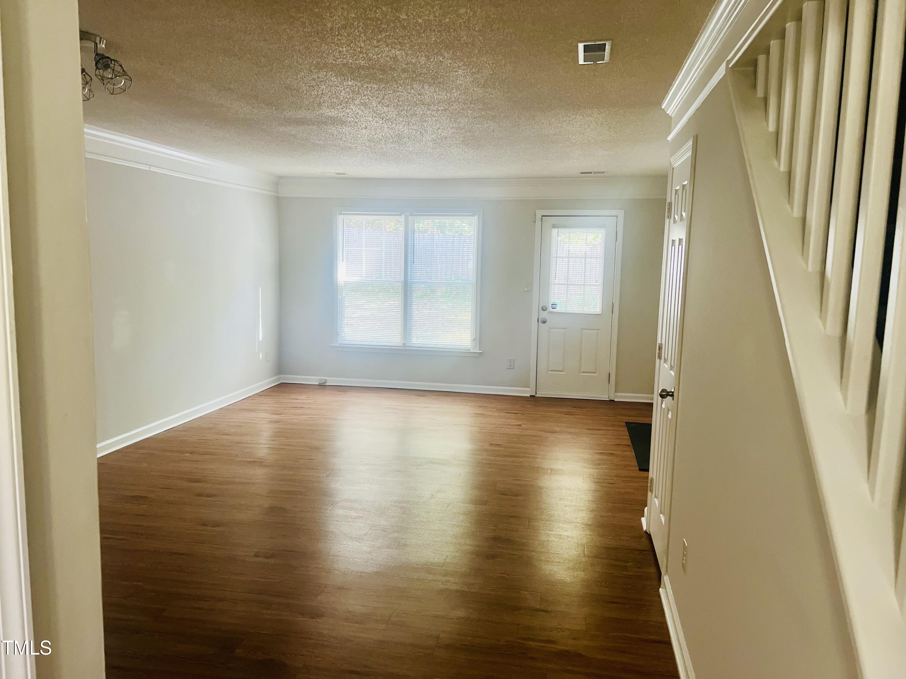 4418 Roller Court