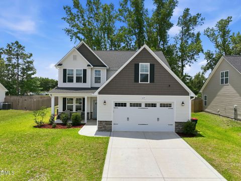 Photo of 675 Amusement Drive, Hope Mills, NC 28348 (MLS # 10175596)