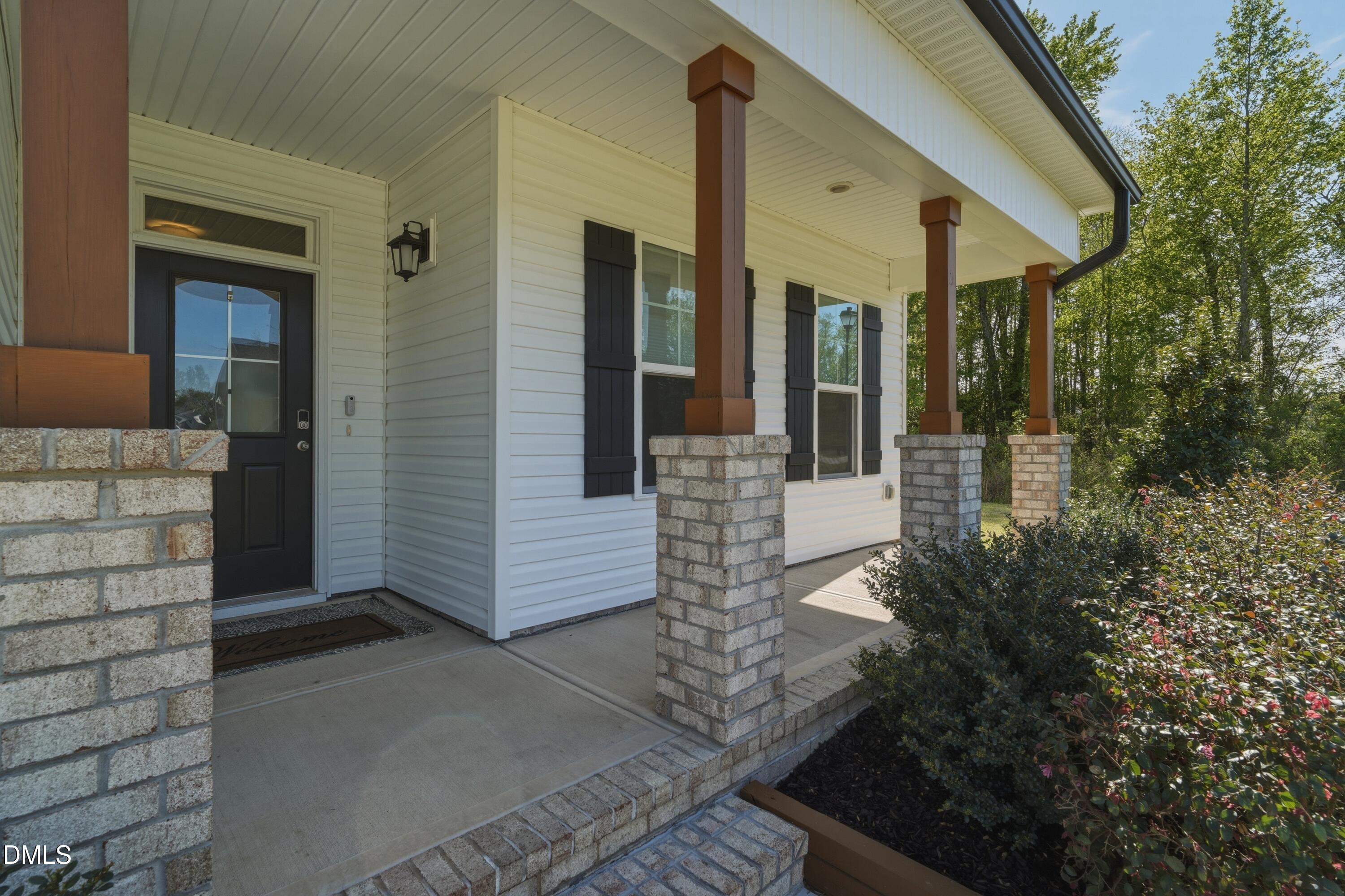 386 Howards Crossing Drive