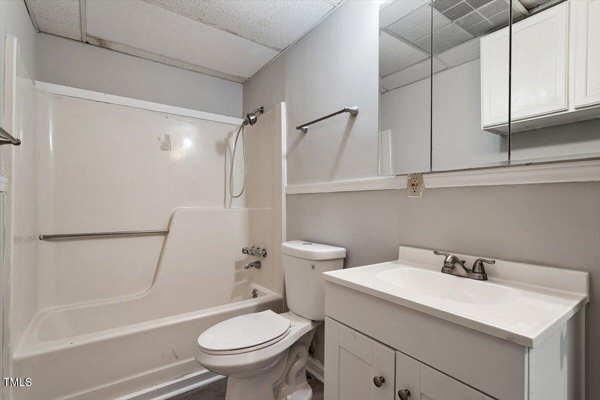 Durham, North Carolina 27705, United States, 3 Bedrooms Bedrooms, ,2 BathroomsBathrooms,Residential,Active,4230