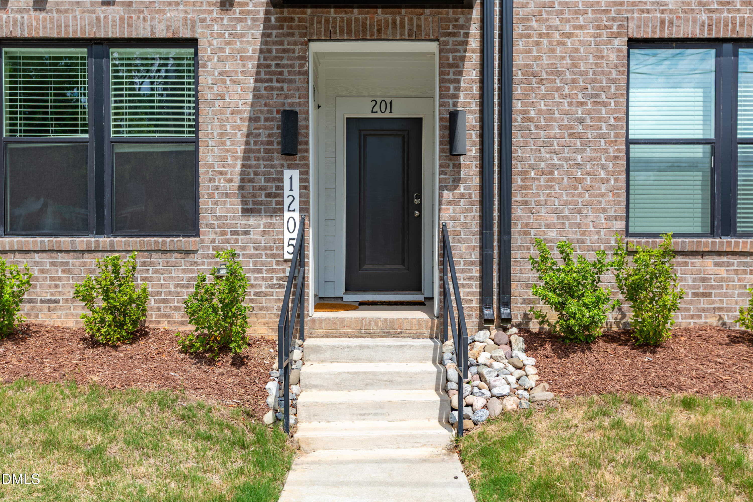 1205 S Blount Street 201