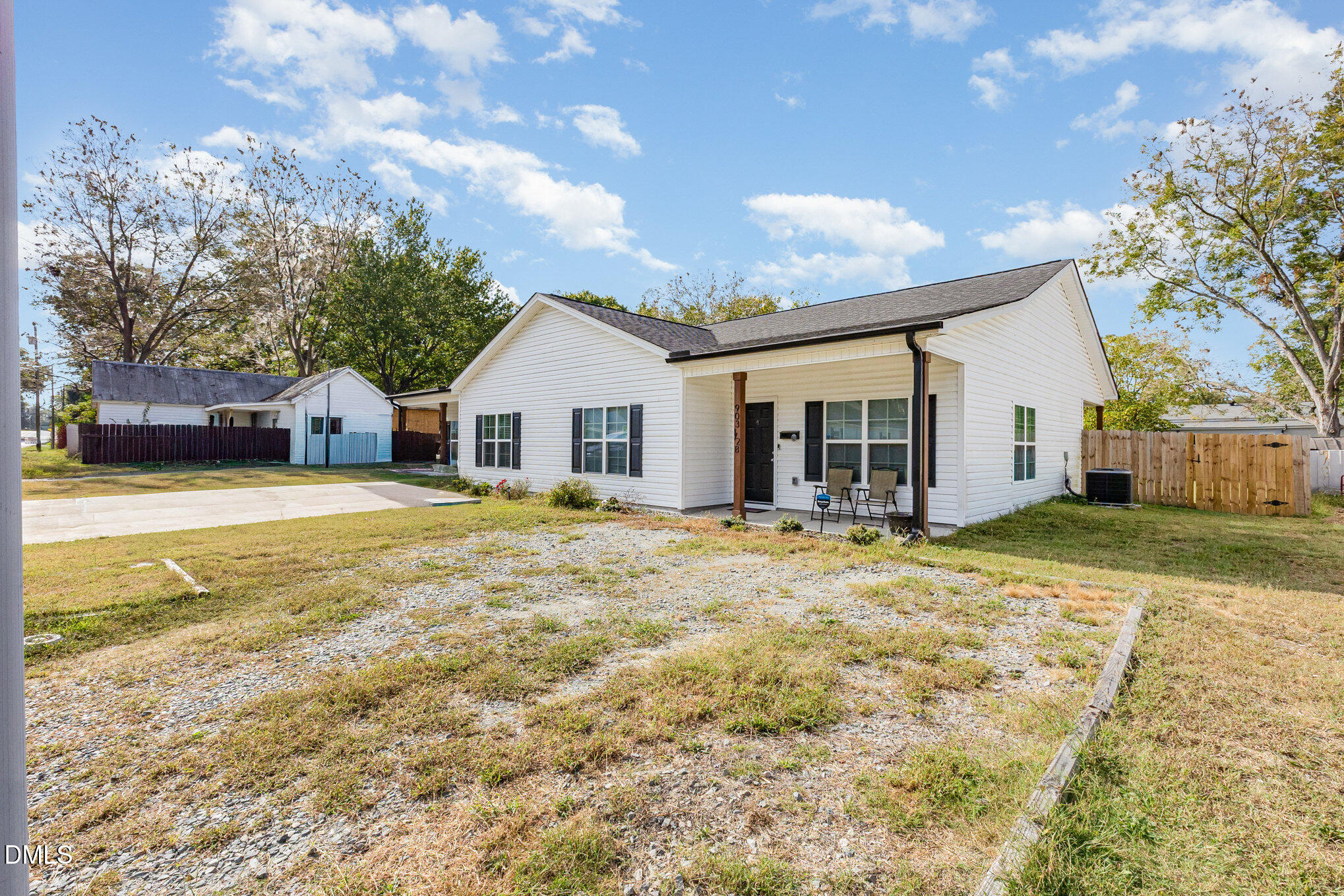 903 W Anderson Street Unit 1/2
