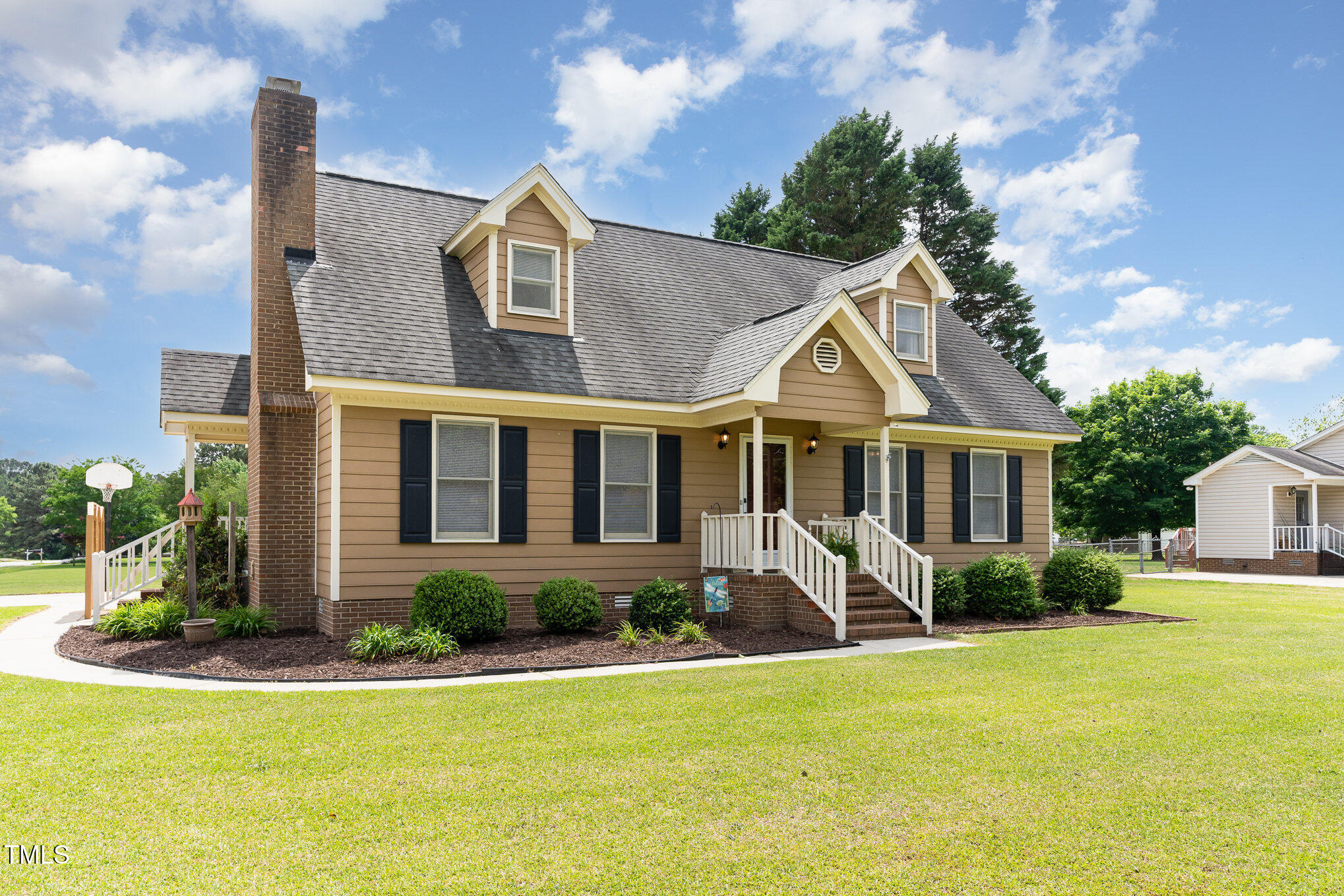 123 Sanders Road Road