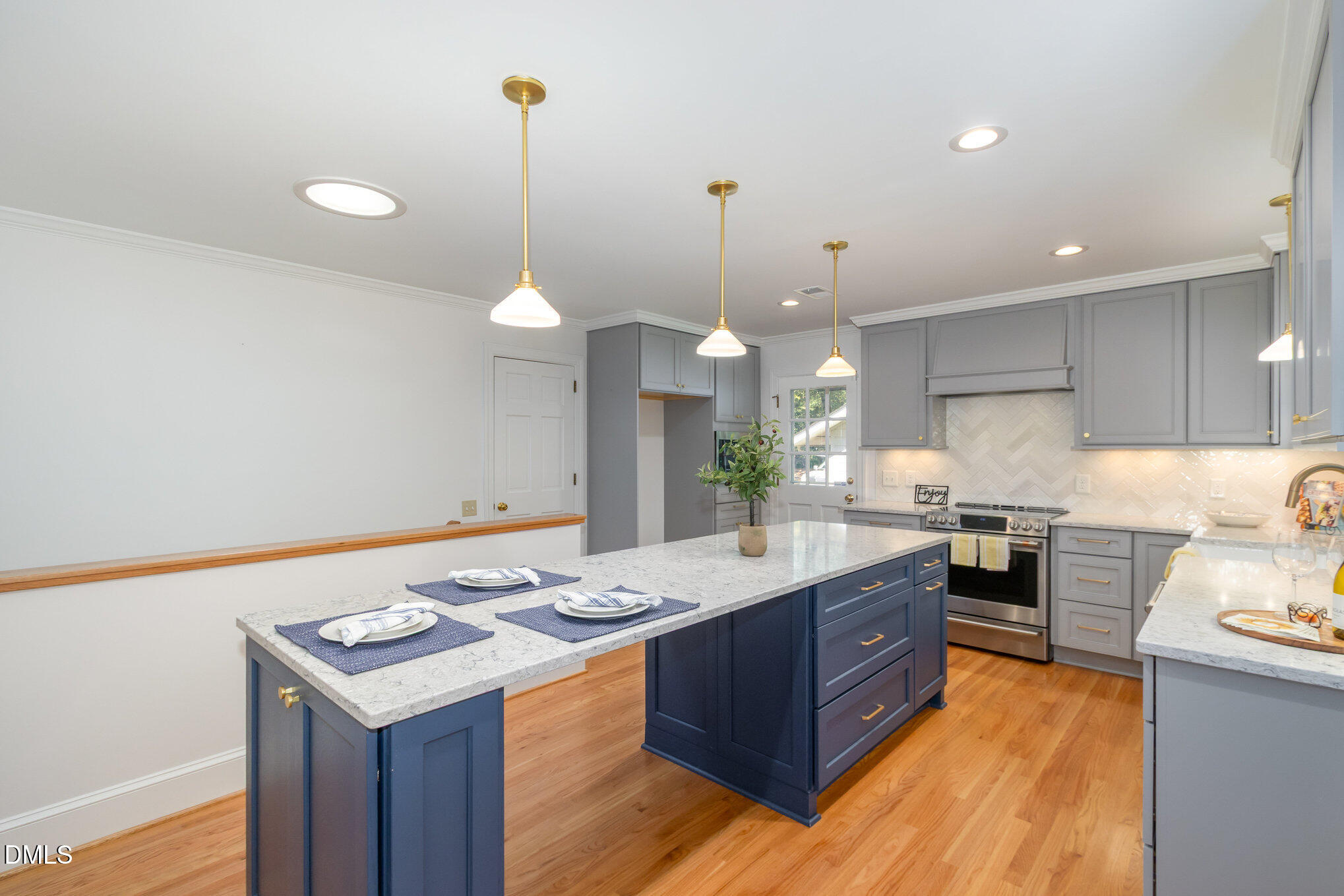1115 Bayfield Drive
