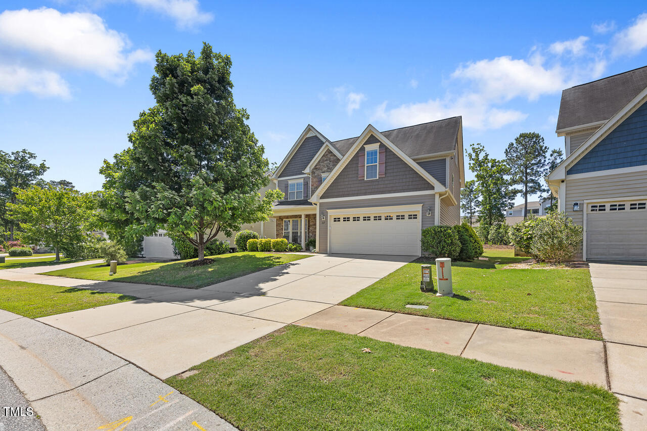117 Woodlark Lane