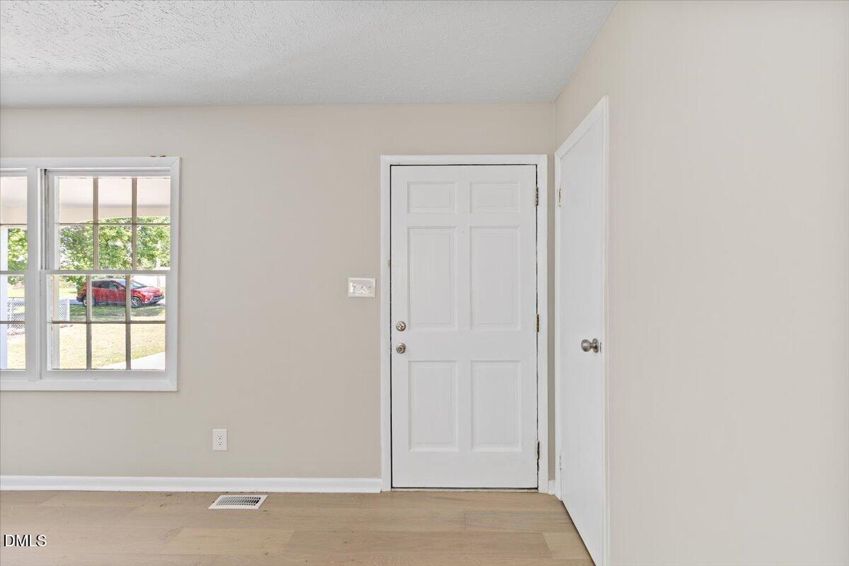 102 Queen Guenevere Trail