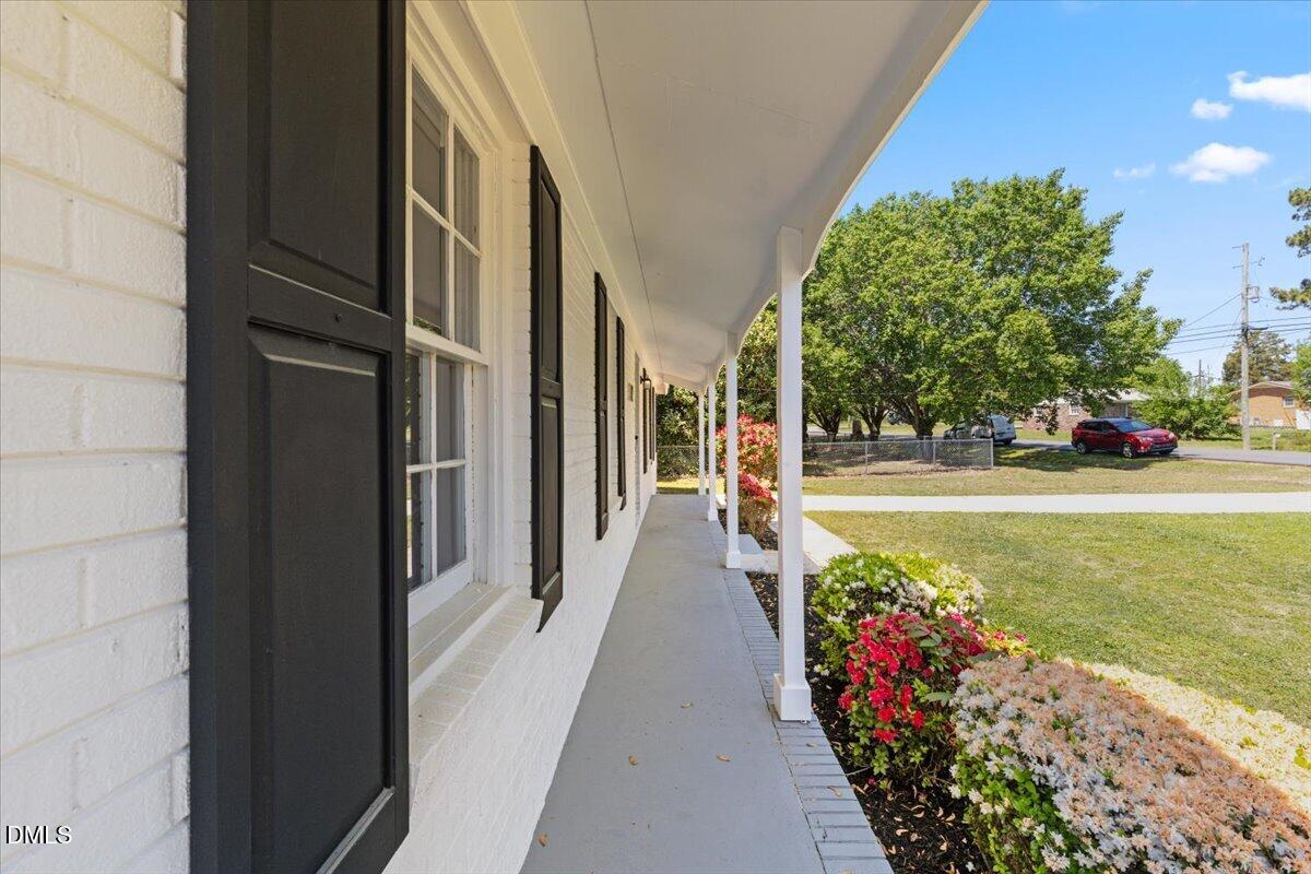 102 Queen Guenevere Trail