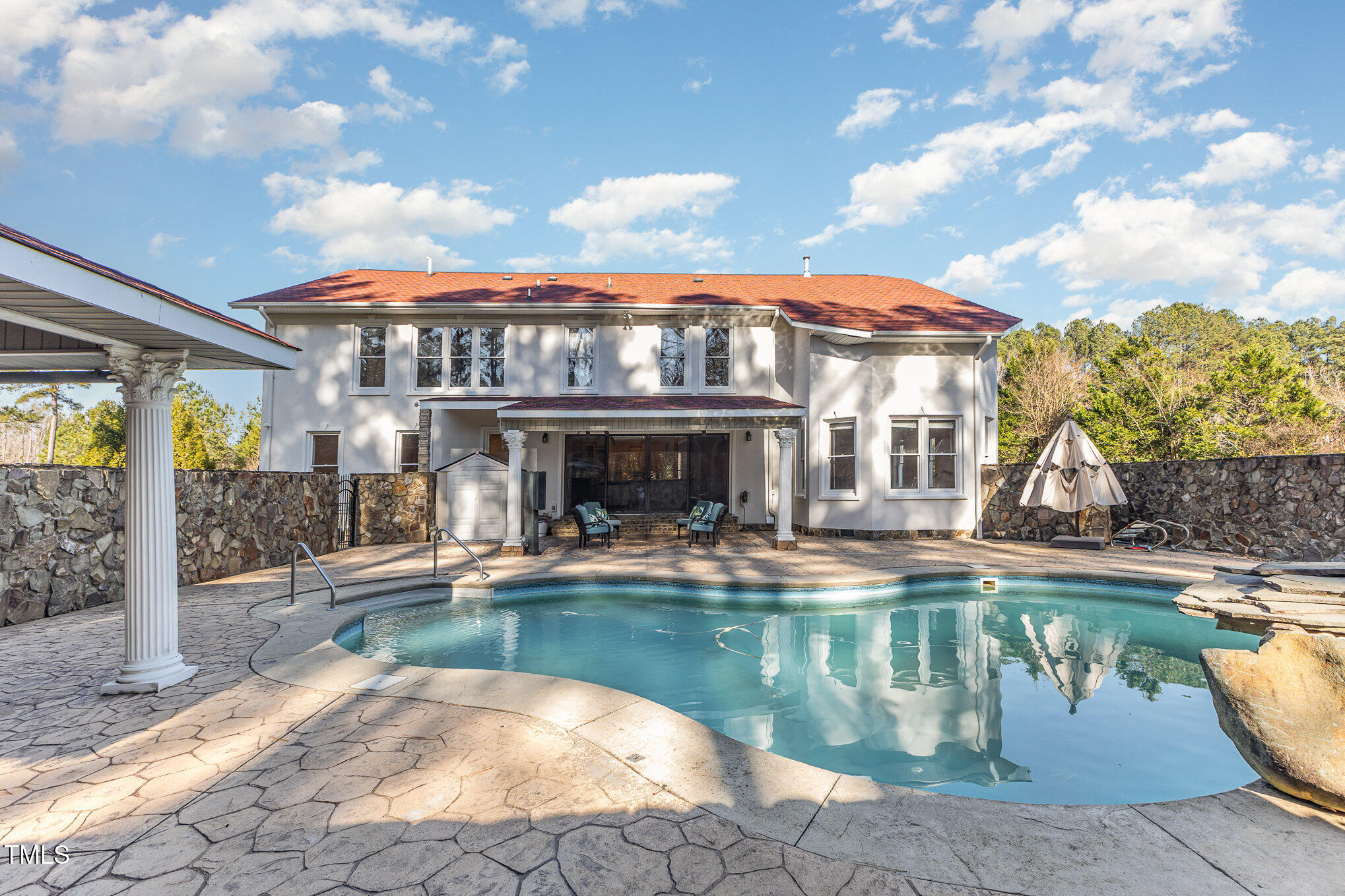 105 Kingfisher Way