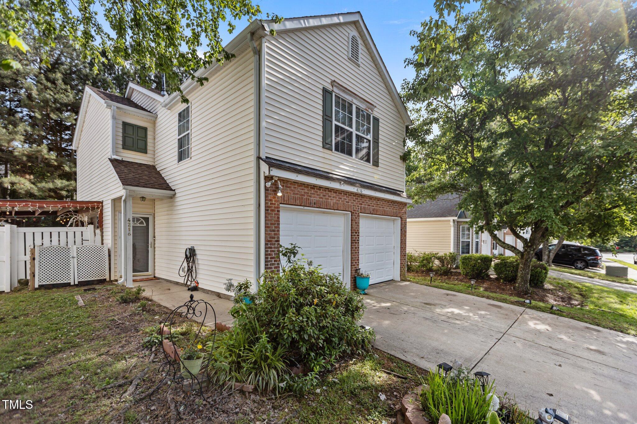 4216 Lake Woodard Drive