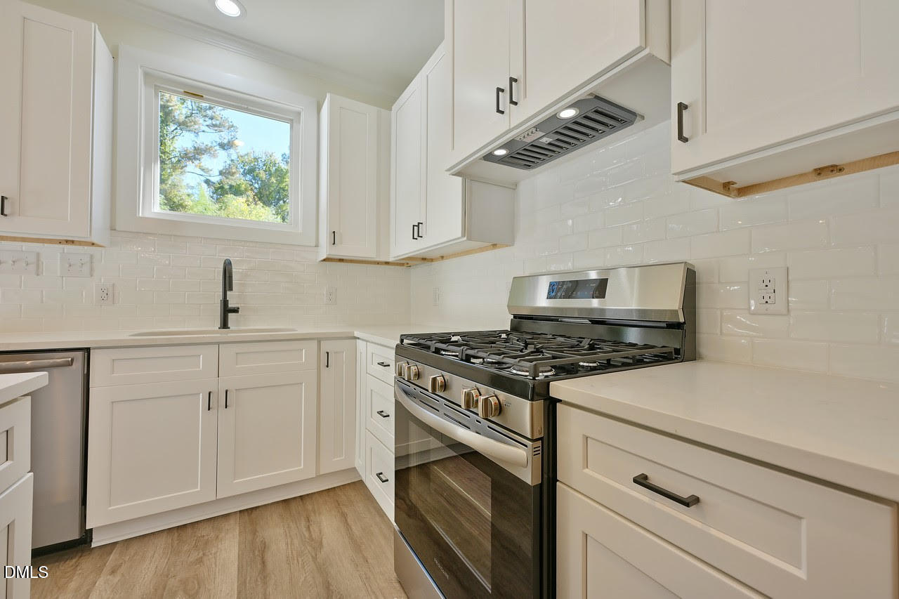 Durham, North Carolina 27703, United States, 3 Bedrooms Bedrooms, ,3 BathroomsBathrooms,Residential,Active,246103