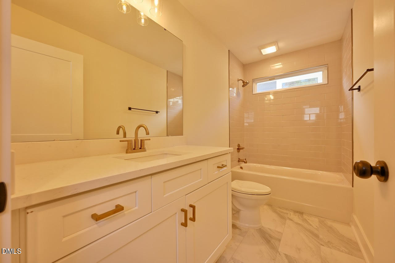 Durham, North Carolina 27703, United States, 3 Bedrooms Bedrooms, ,3 BathroomsBathrooms,Residential,Active,246103