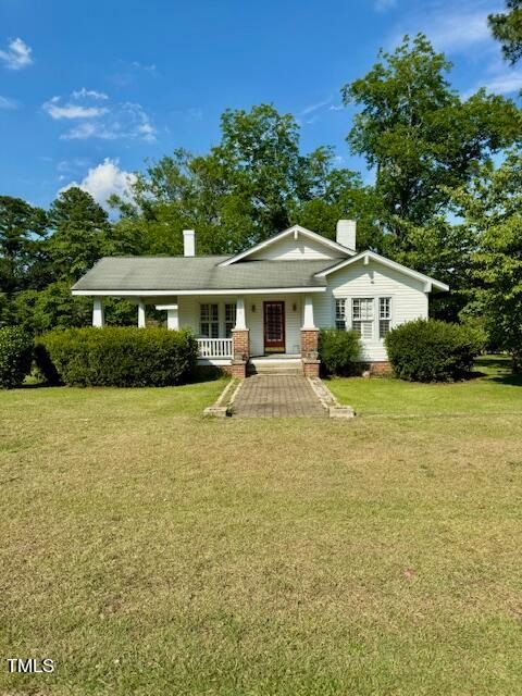 Single Family Residence in Four Oaks NC 506 Tucker Street.jpg