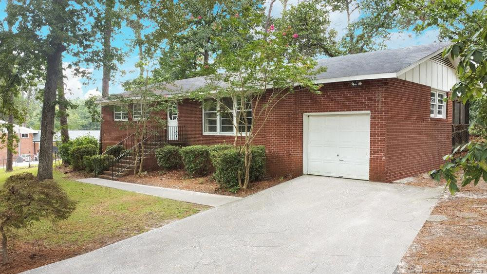 607 Oakdale Drive