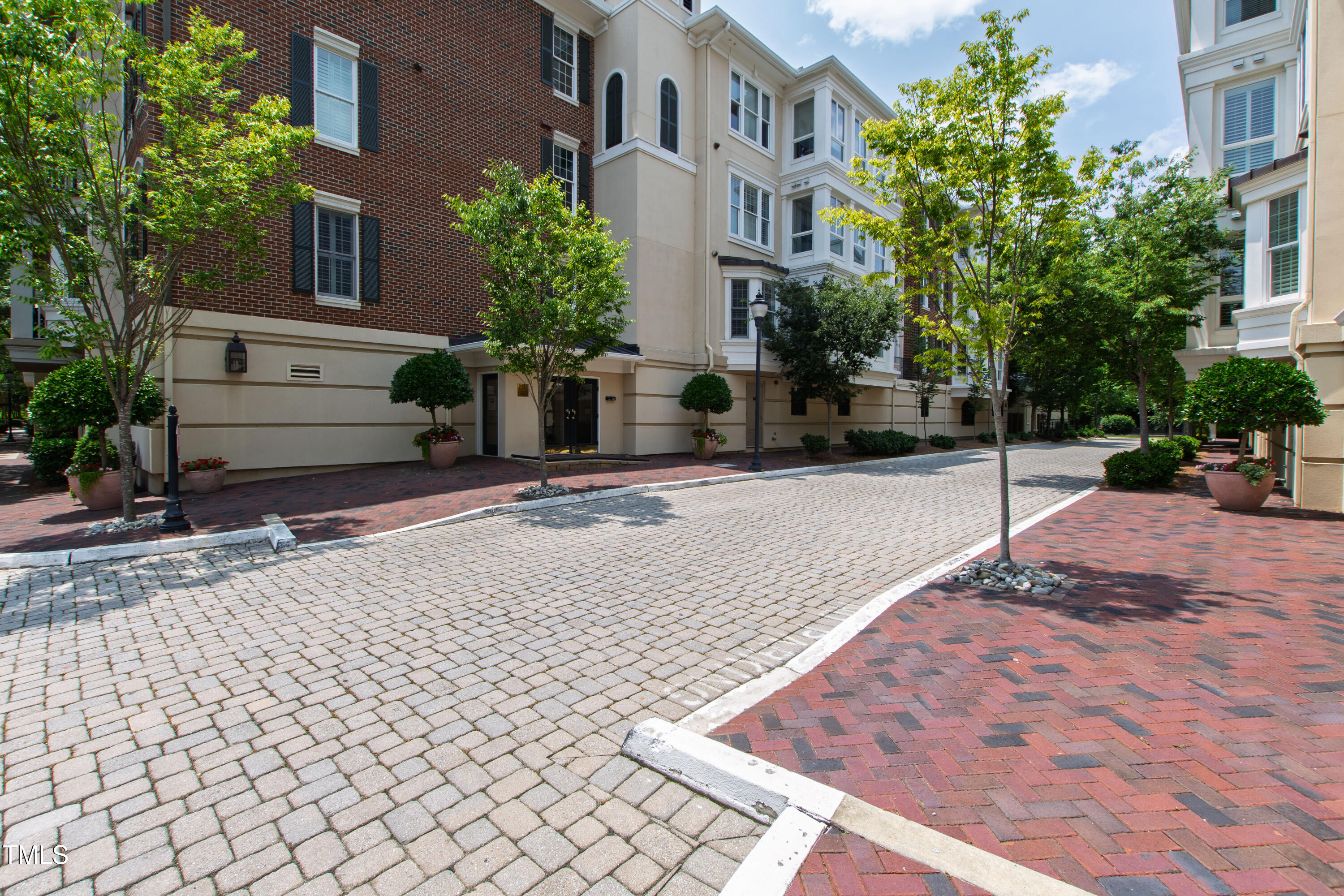 2813 Market Bridge Lane 104