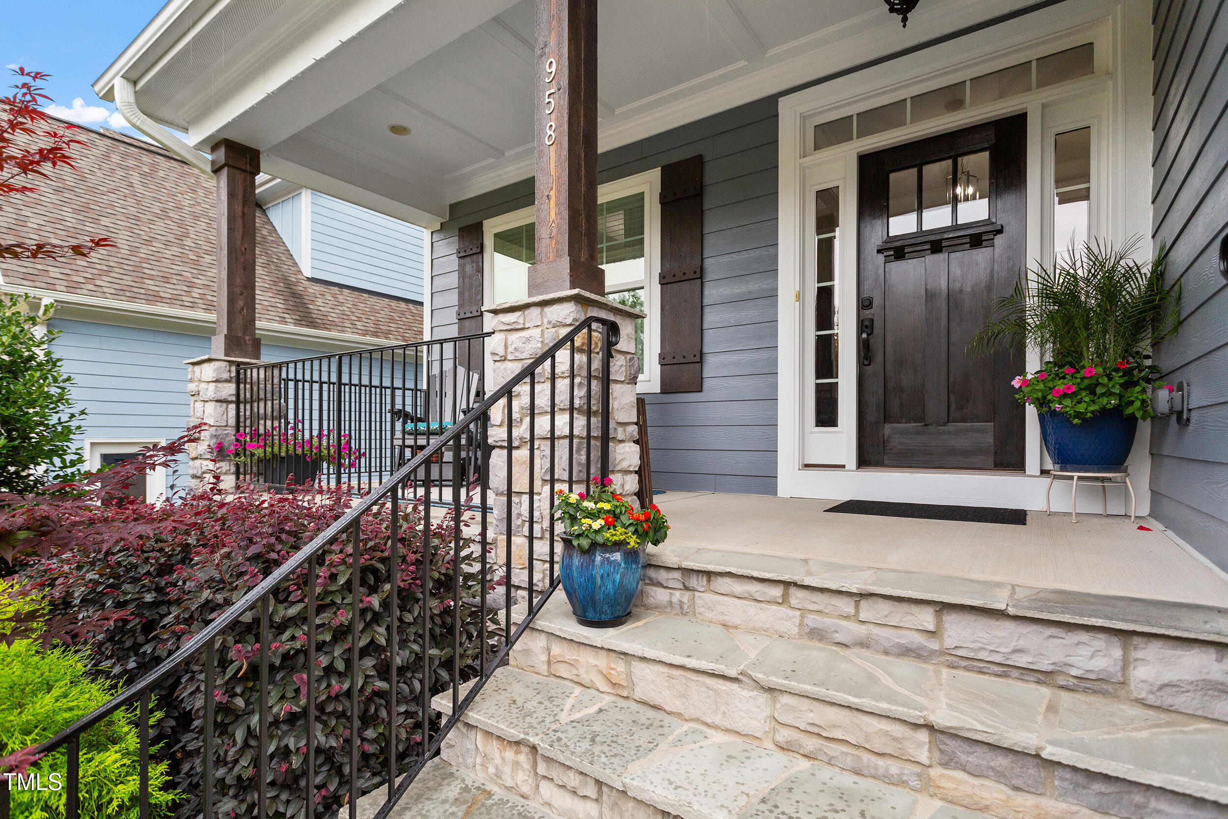 958 Bay Bouquet Lane
