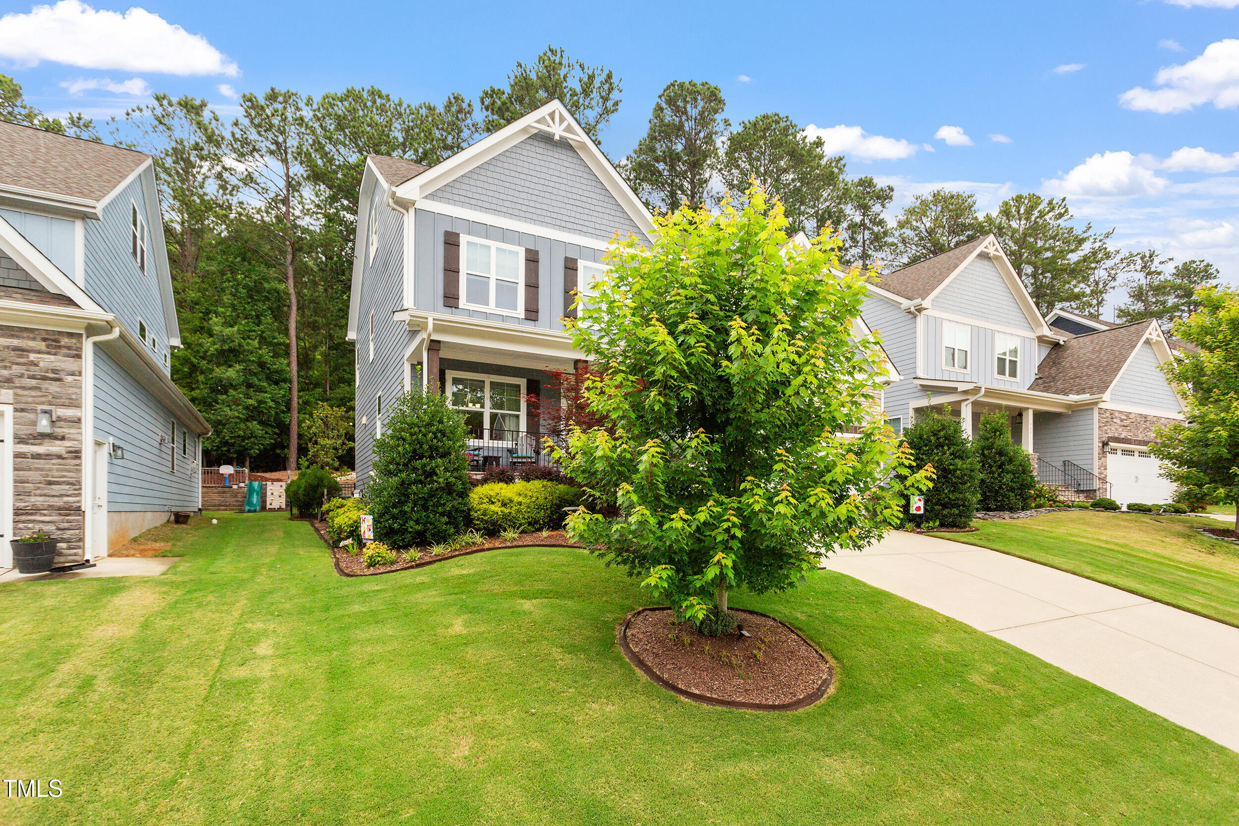 958 Bay Bouquet Lane