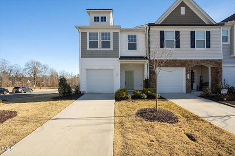 11 Wildflower Circle Clayton NC 27520