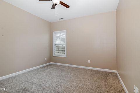 A home in Raeford