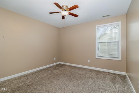 A home in Raeford