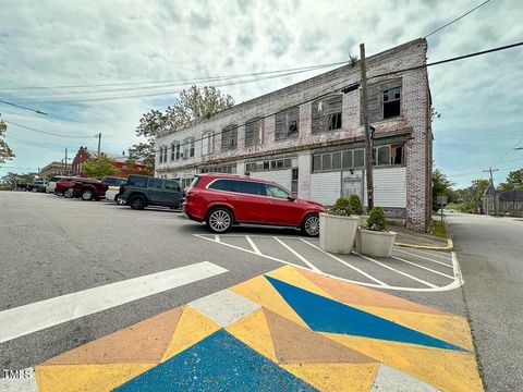 119 W Market Street Warrenton NC 27589