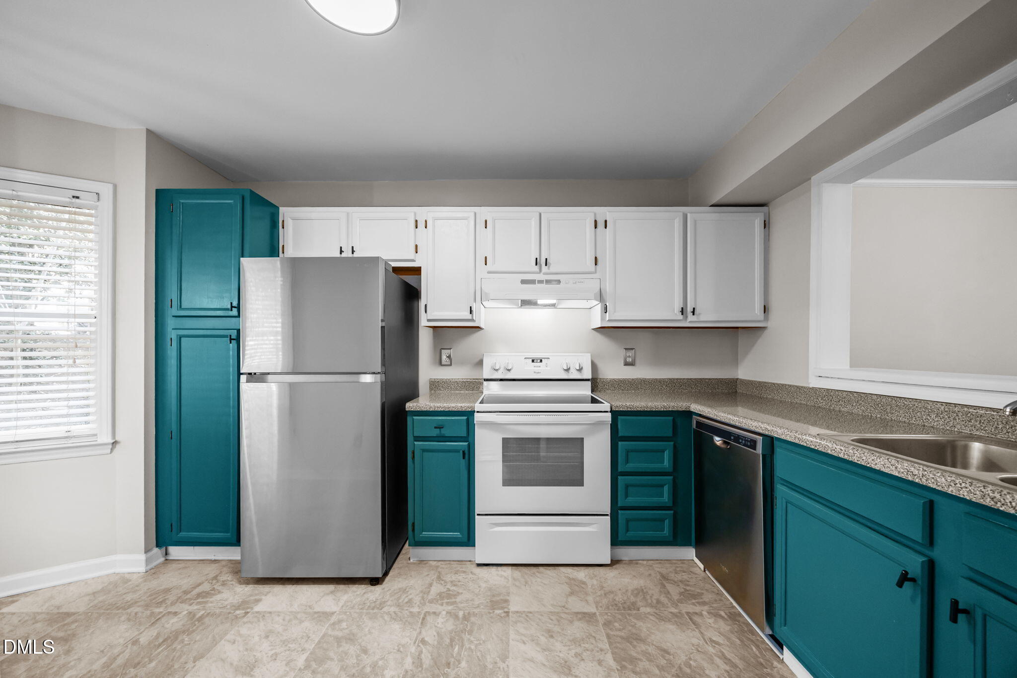 404 Broad Leaf Circle