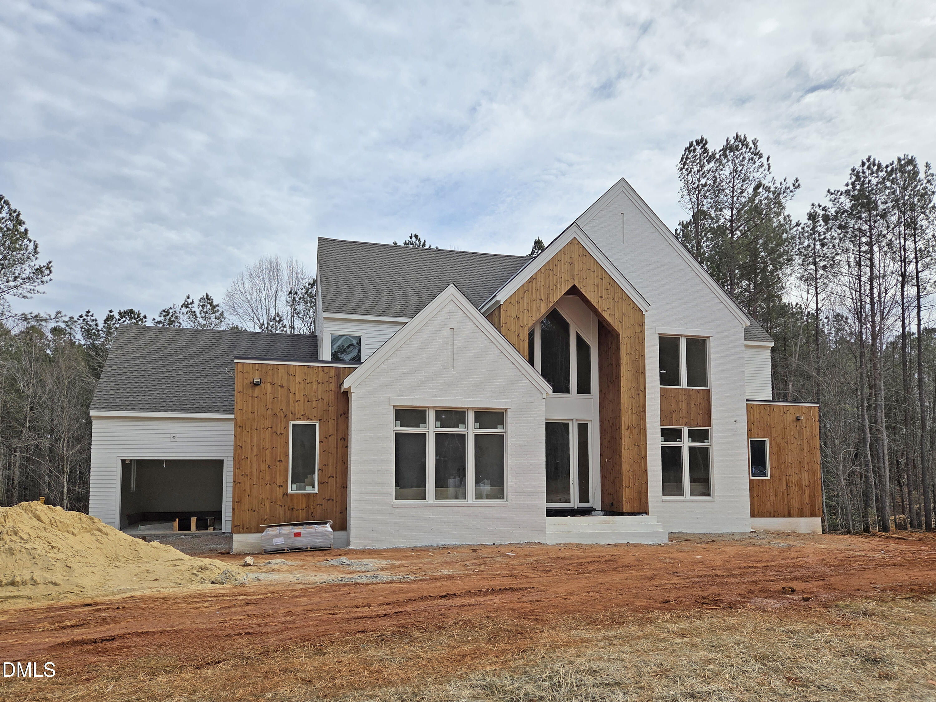 7608 Falls Creek Lane