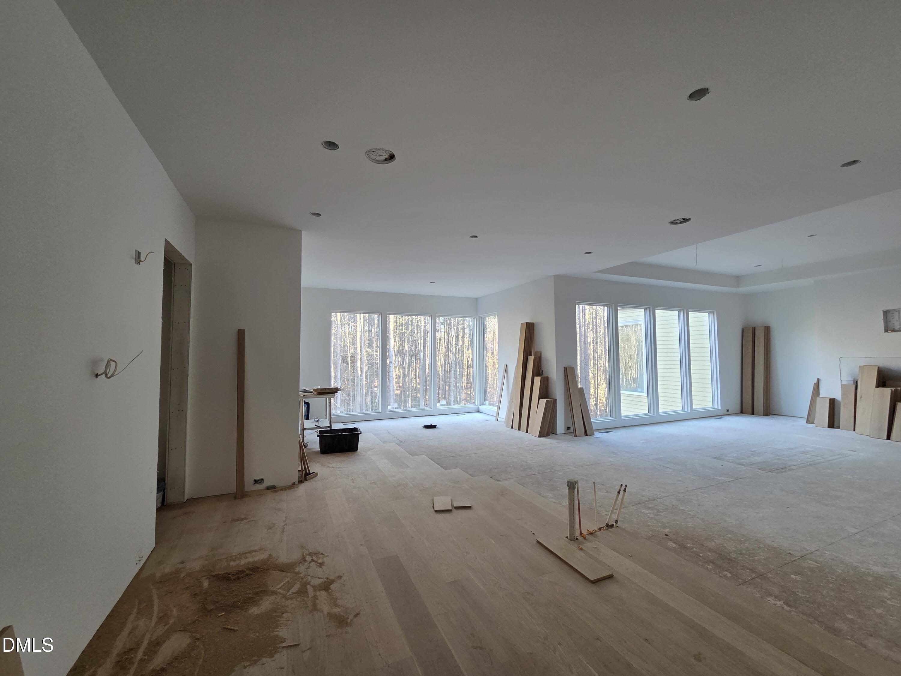 7608 Falls Creek Lane