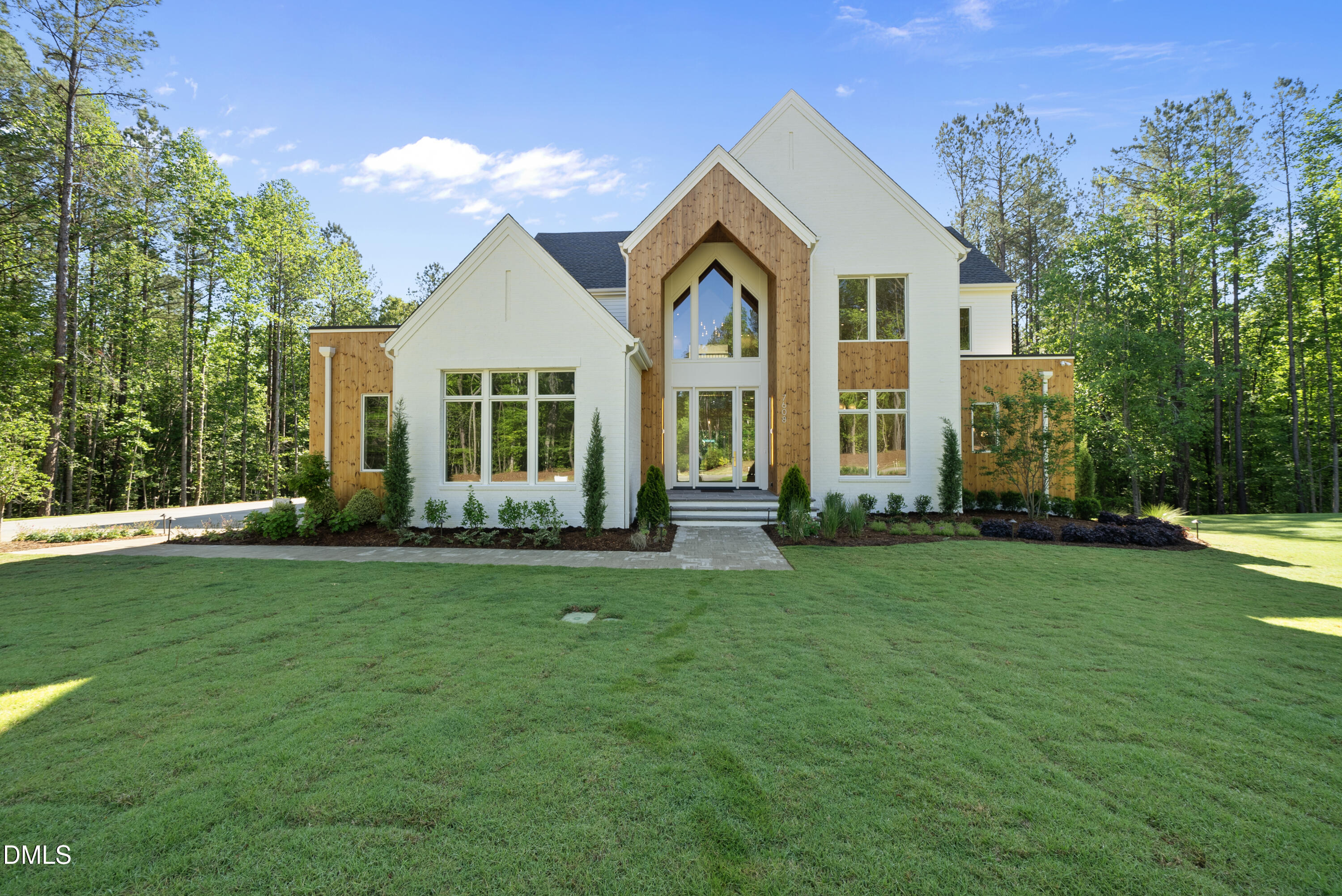 7608 Falls Creek Lane