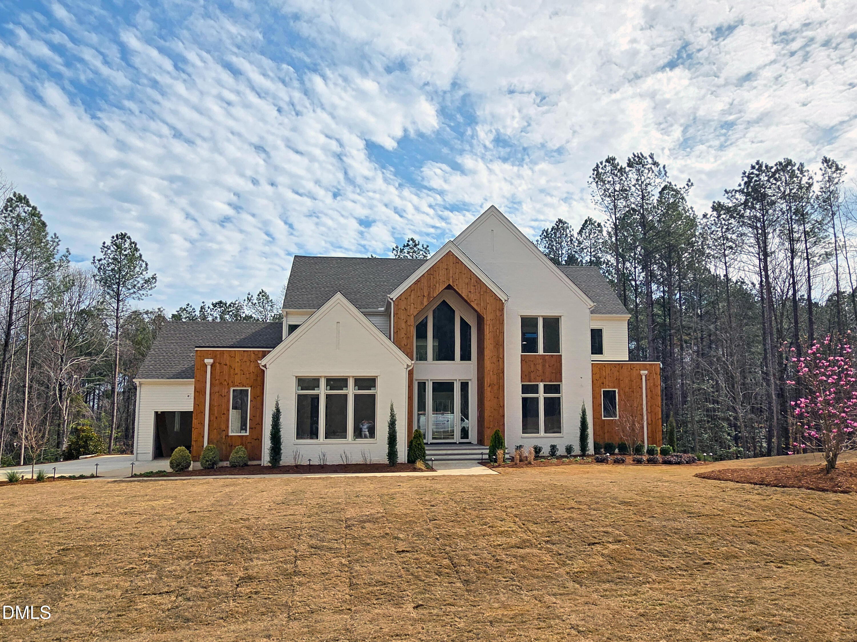 7608 Falls Creek Lane