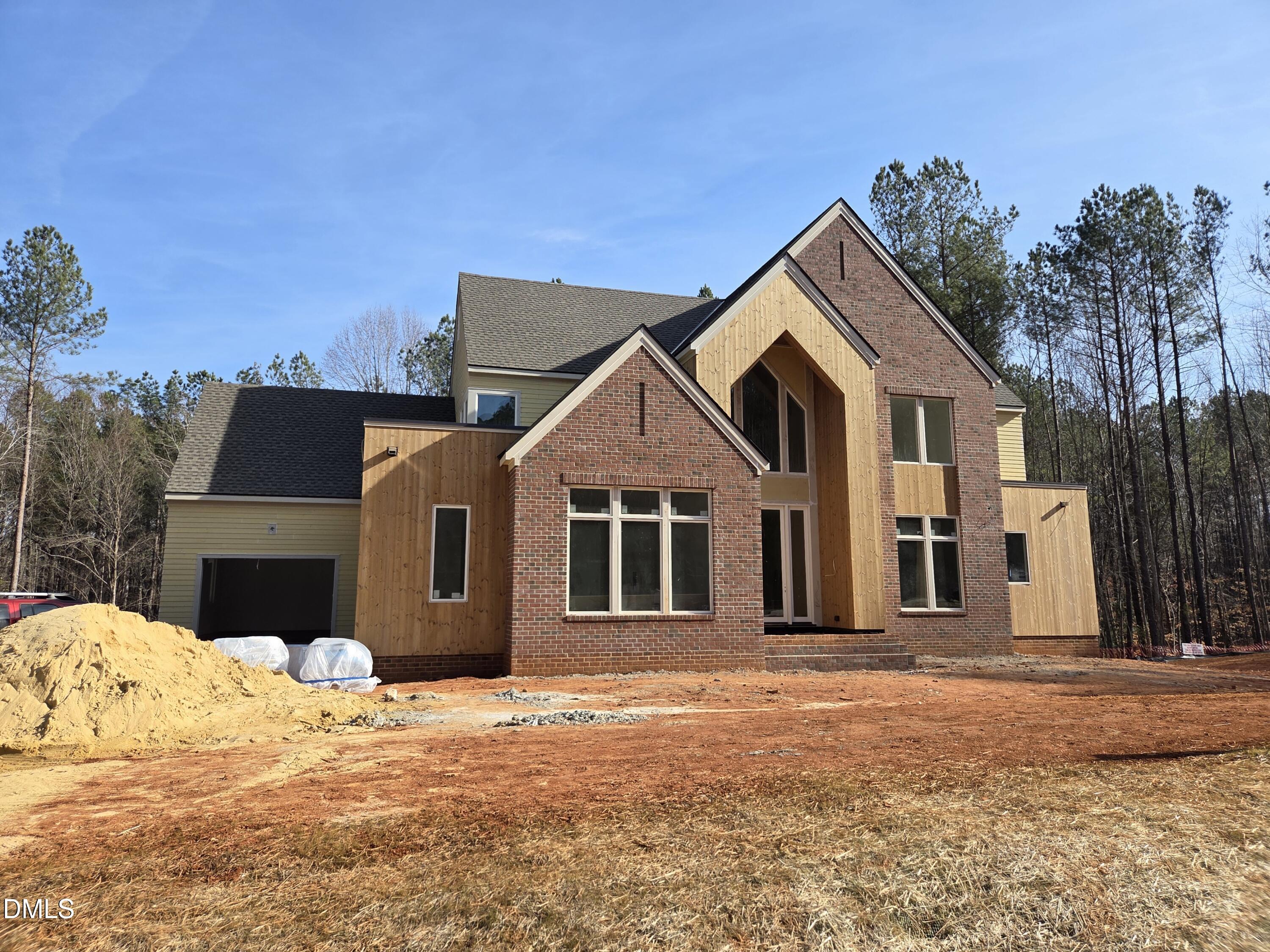 7608 Falls Creek Lane