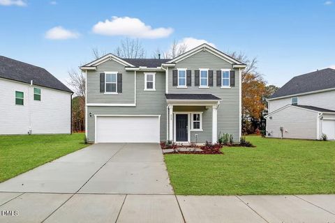 453 Hallingsfield Way Zebulon NC 27597