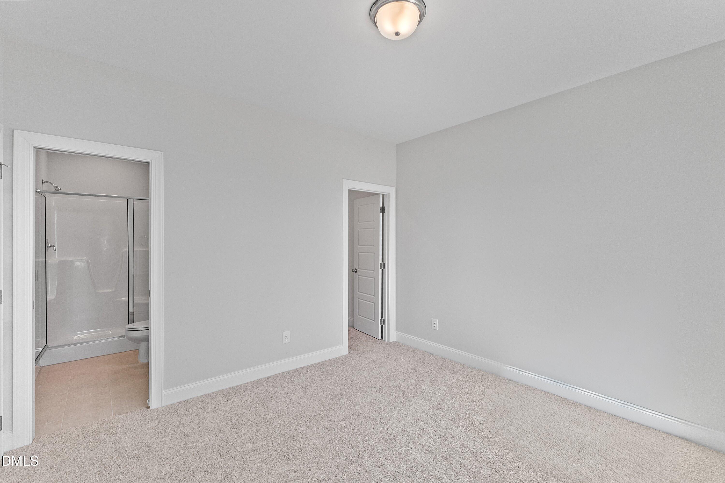 45 W Victoria Ridge Drive 32