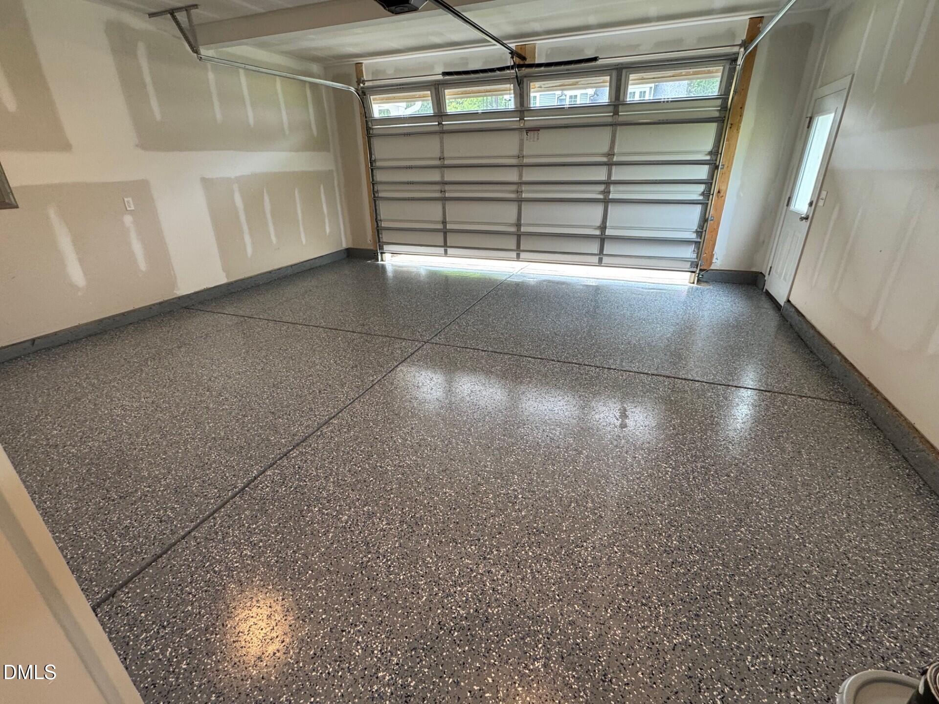 45 W Victoria Ridge Drive 32