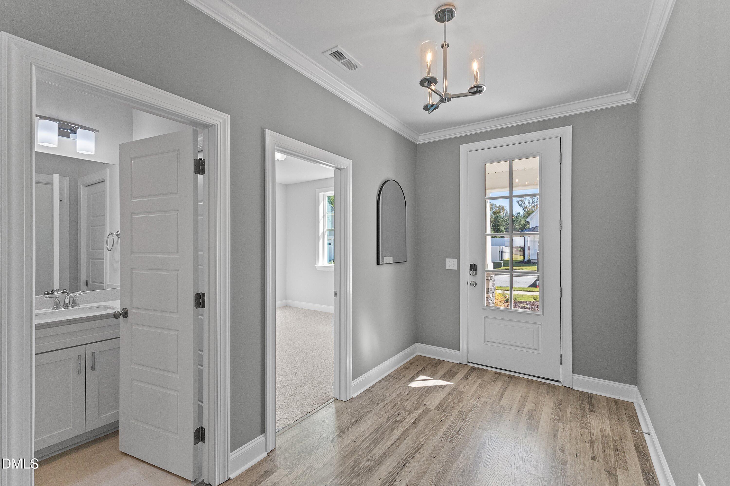 45 W Victoria Ridge Drive 32