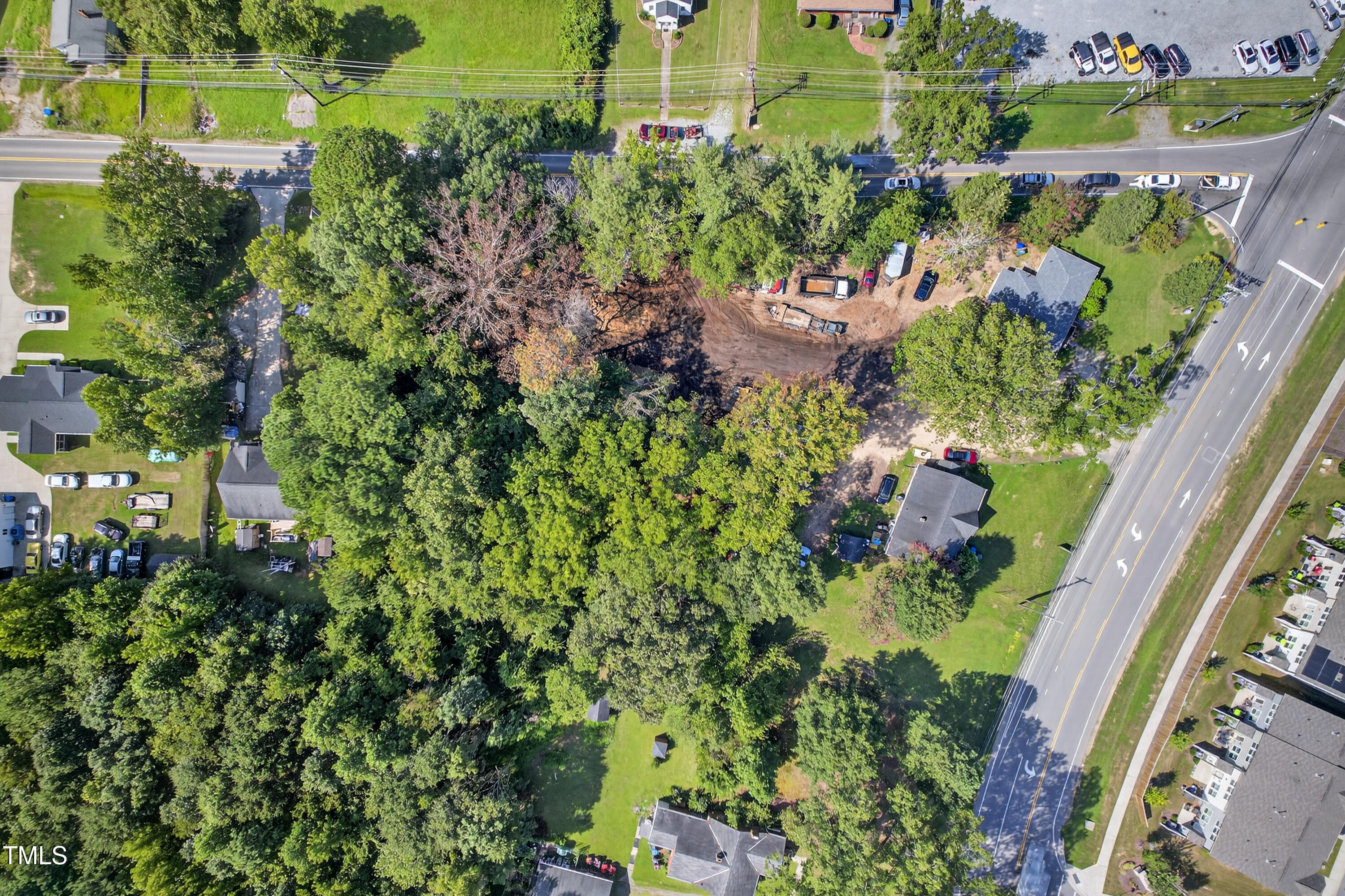 1202 Ellis Road
