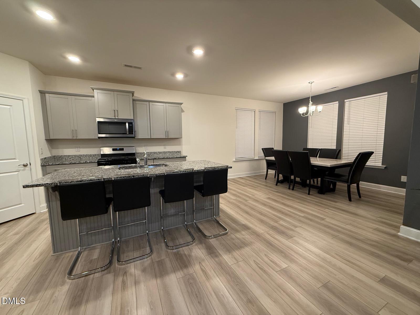 64 Nailsworth Street