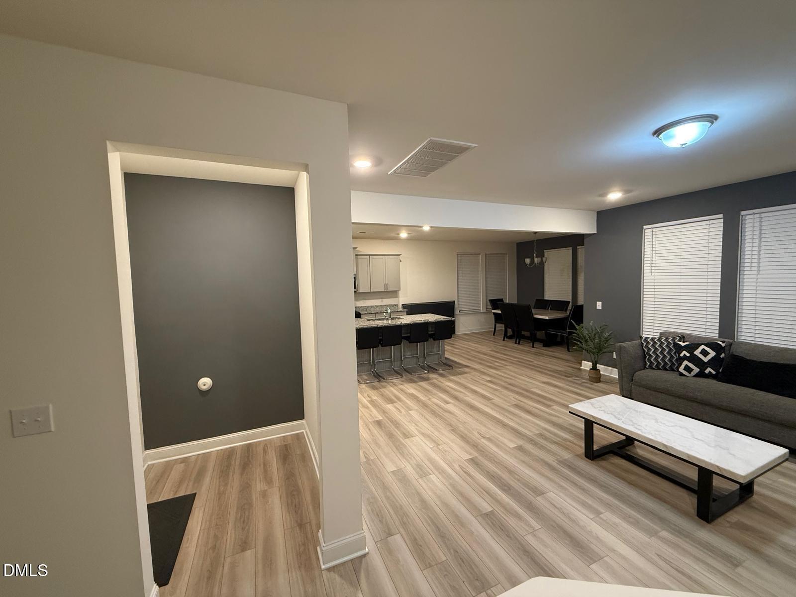 64 Nailsworth Street