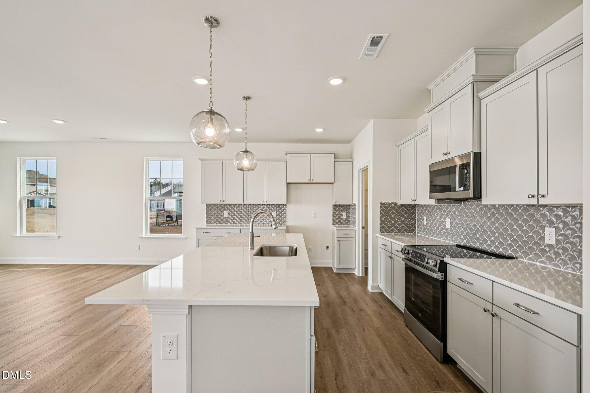 1069 Channel Drop Loop