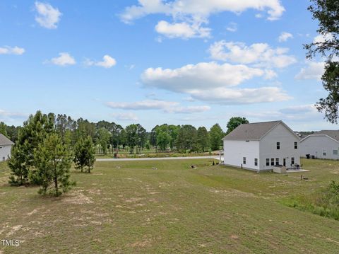 Single Family Residence in Four Oaks NC 773 Barbour Farm Lane 5.jpg