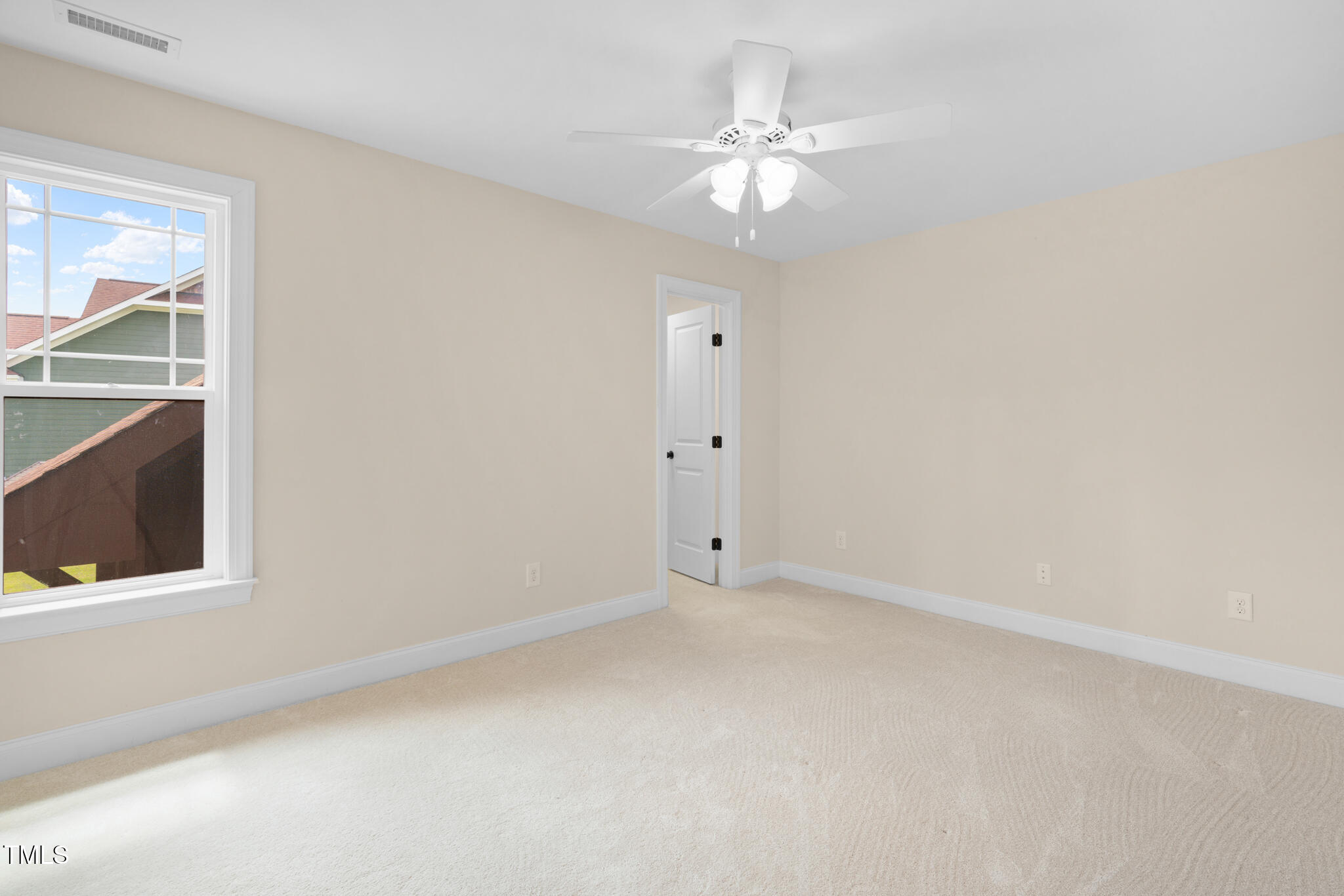 Sanford, North Carolina 27330, United States, 4 Bedrooms Bedrooms, ,3 BathroomsBathrooms,Residential,Active,136987