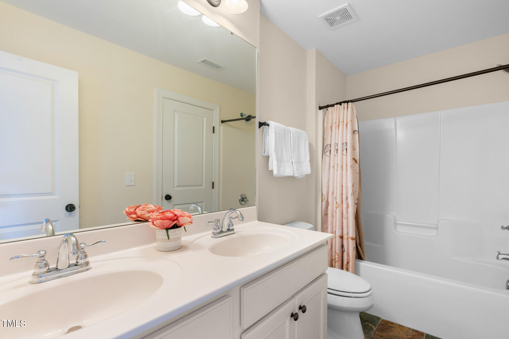 Sanford, North Carolina 27330, United States, 4 Bedrooms Bedrooms, ,3 BathroomsBathrooms,Residential,Active,136987