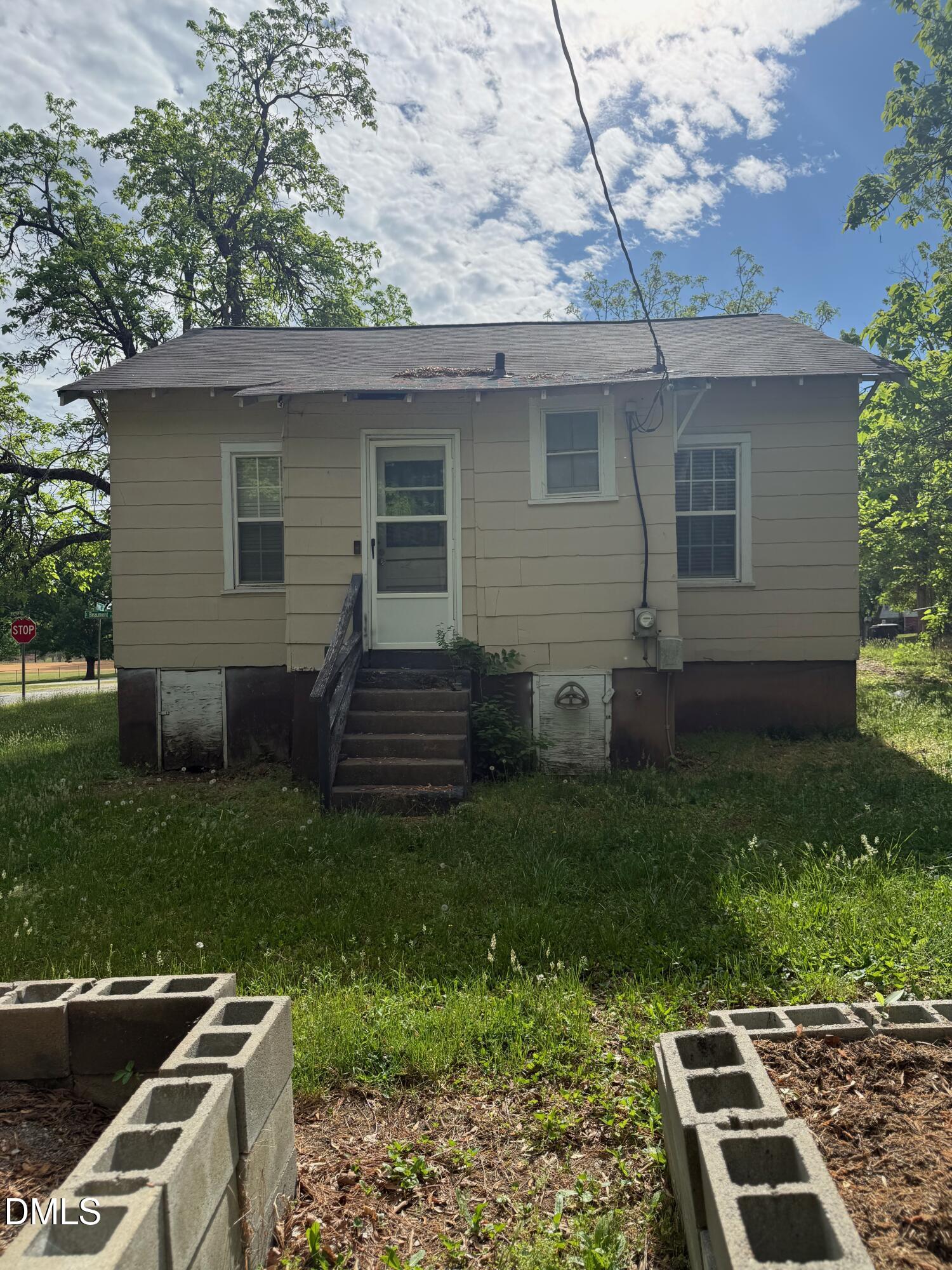 905 S Beaumont Avenue