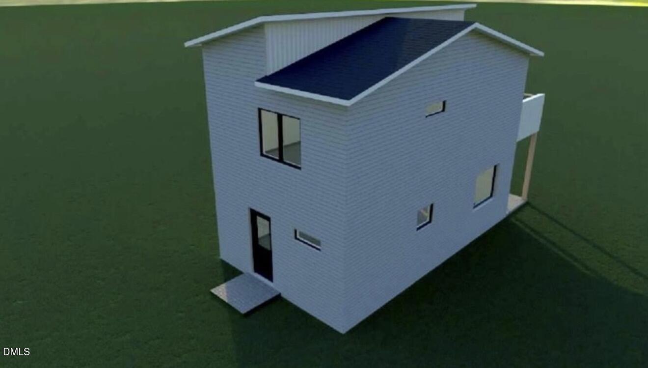 813 Woodrow Street S