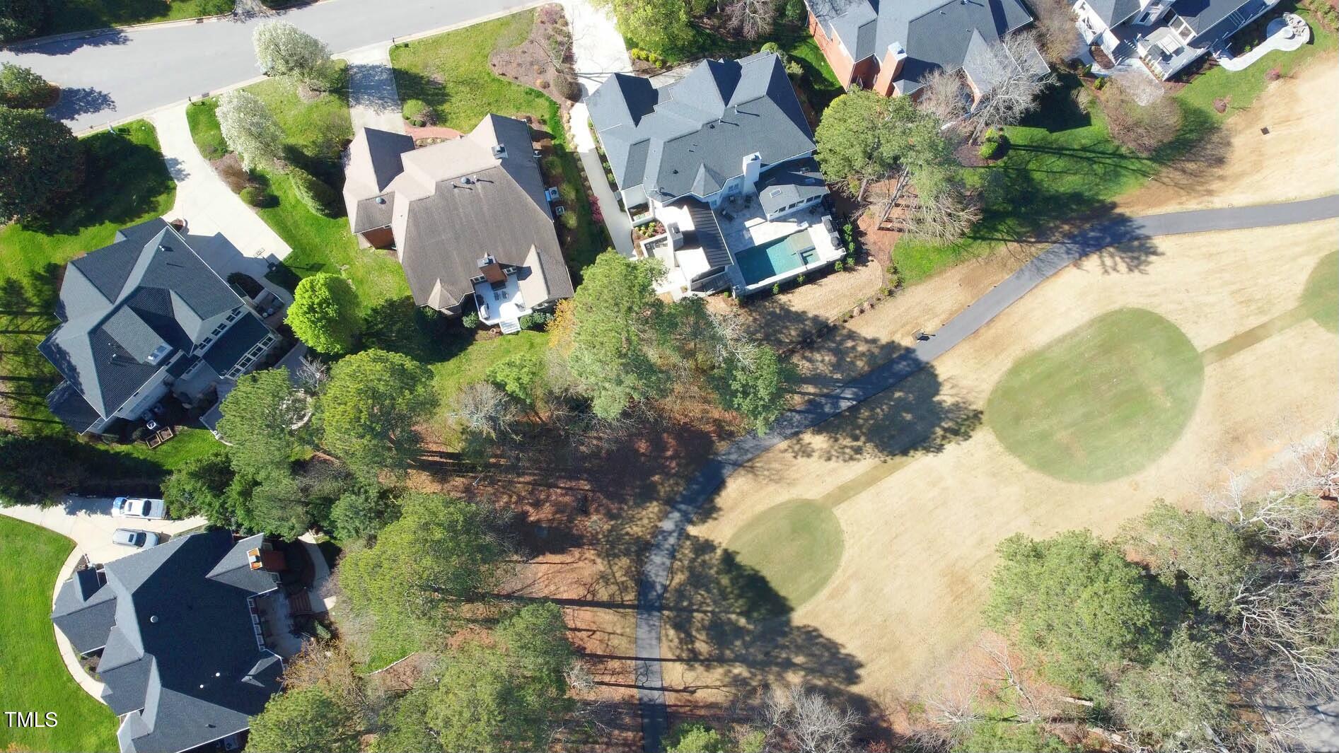 325 Hogans Valley Way