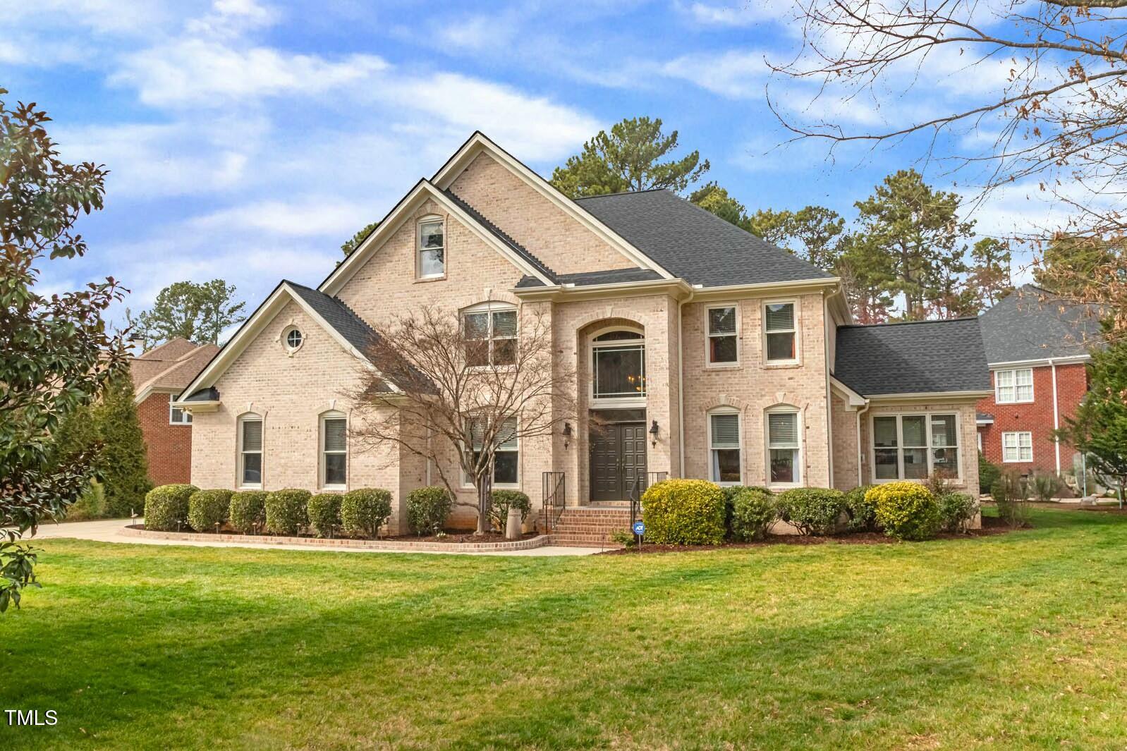 325 Hogans Valley Way