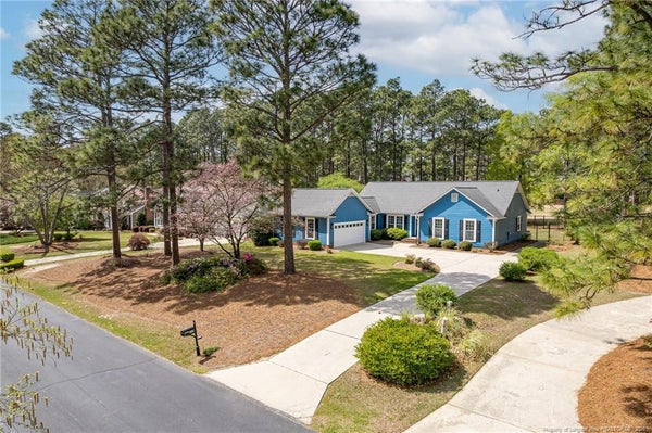 6856 UPPINGHAM RD, FAYETTEVILLE, NC 28306 - Image fbd3c5e2984f48a09ec0381ee9d97256/899176335