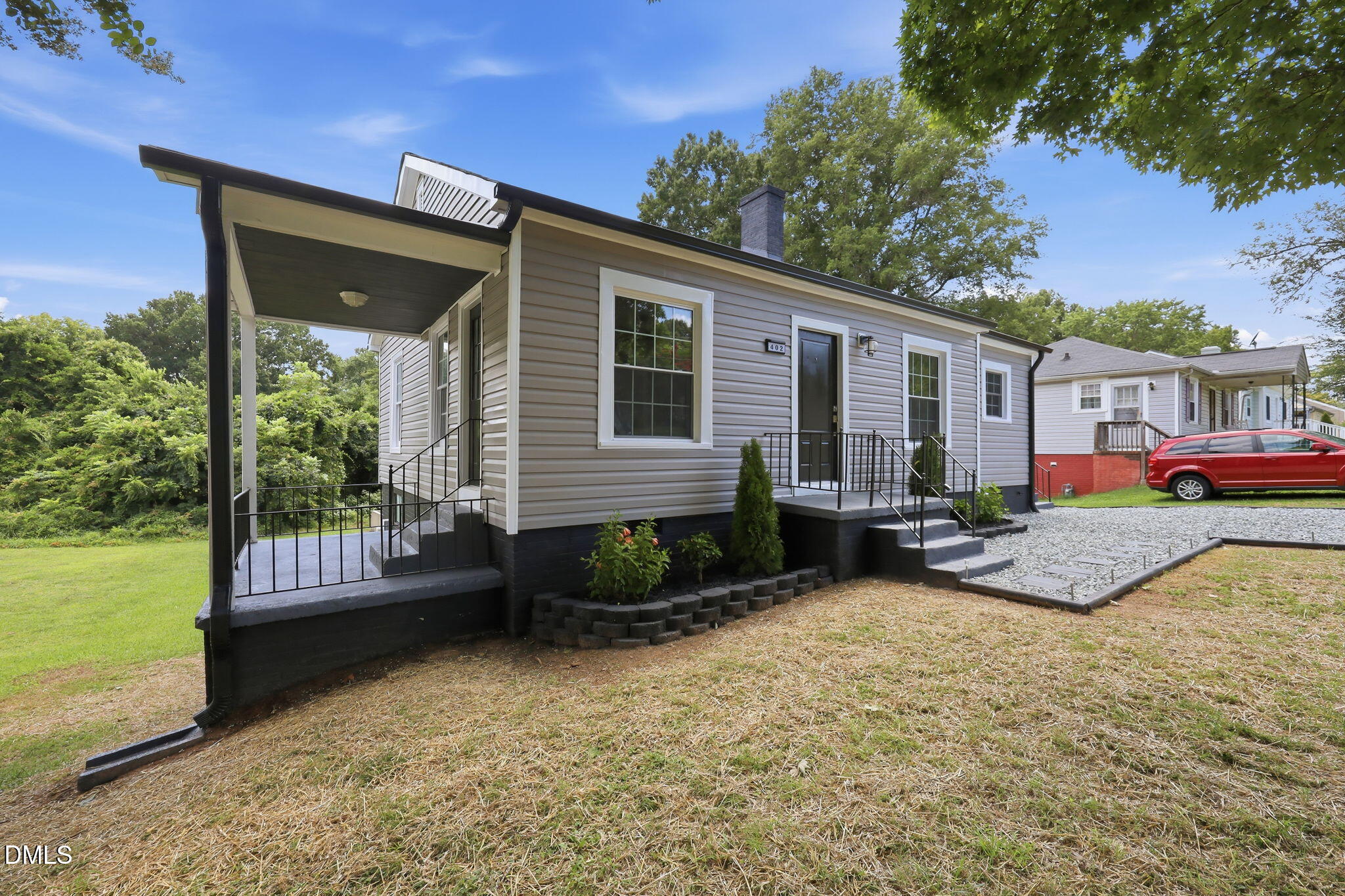 402 W Gilbreath Street