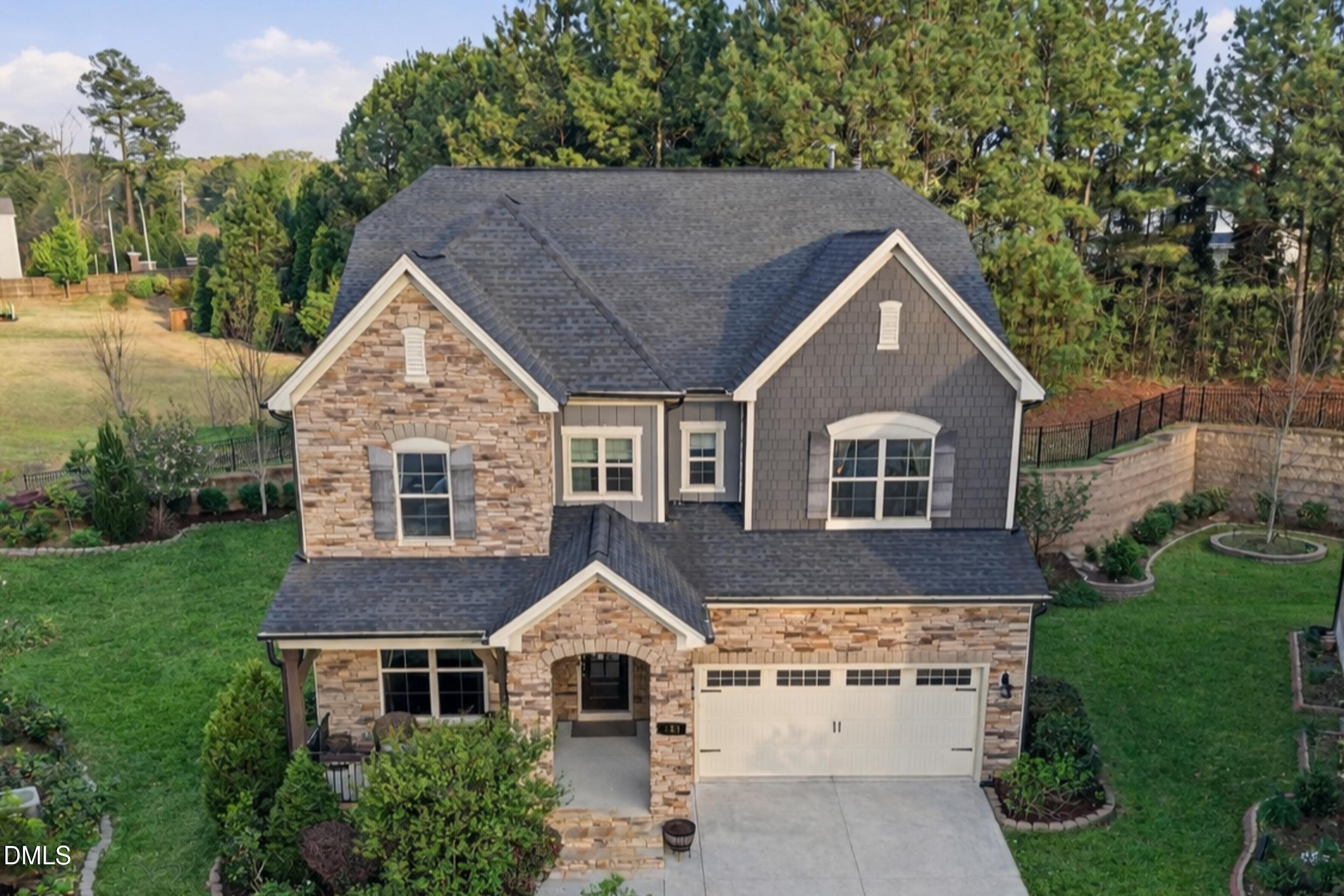 221 Birdsgrove Court