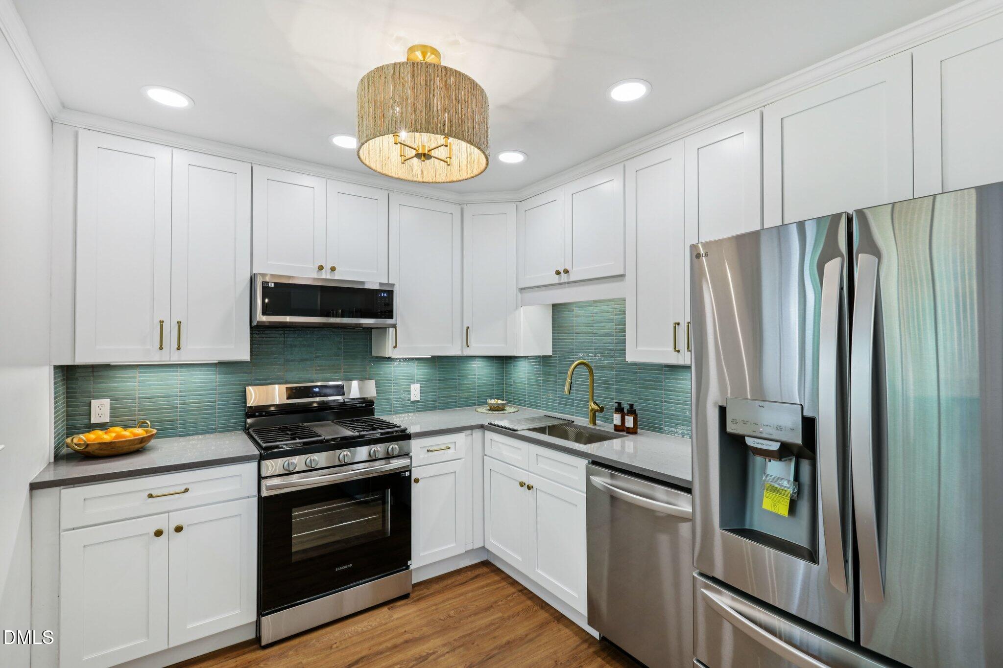 1121 Marlborough Road