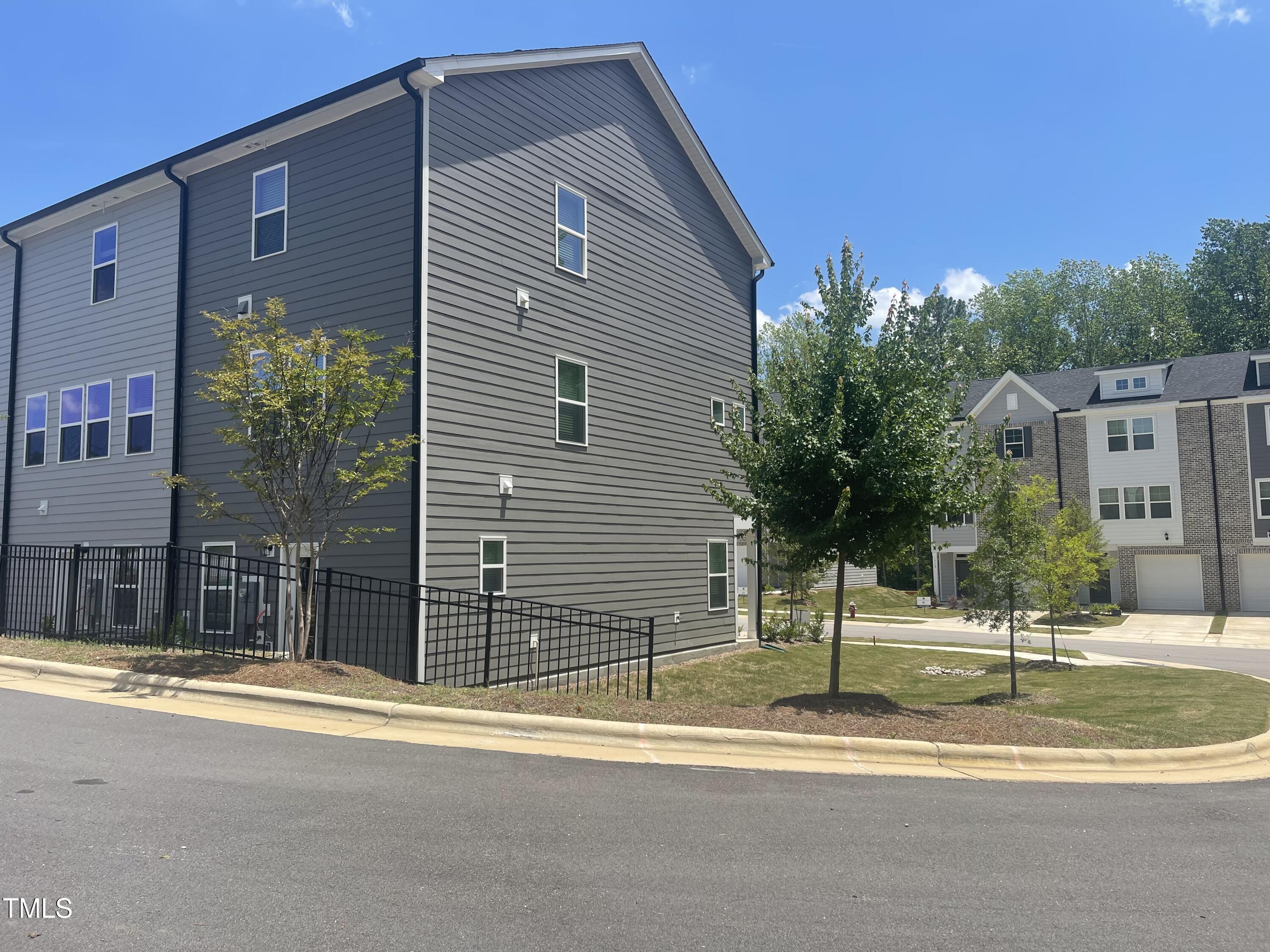 1909 Fishamble Street 16